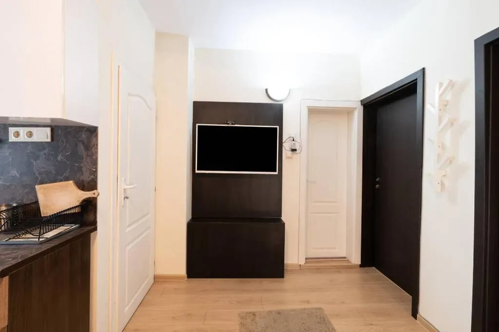 Bright & Modern Apartment In The Heart Of Sofia Bulgaria